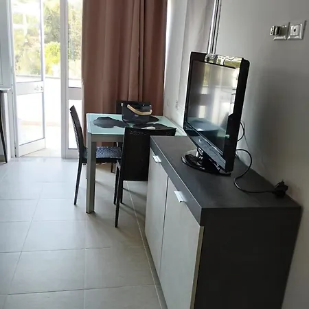 Dimora Giori אוטרנטו